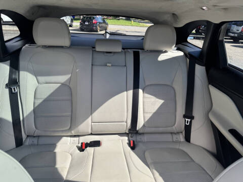 2019 Jaguar F-PACE 30t Prestige