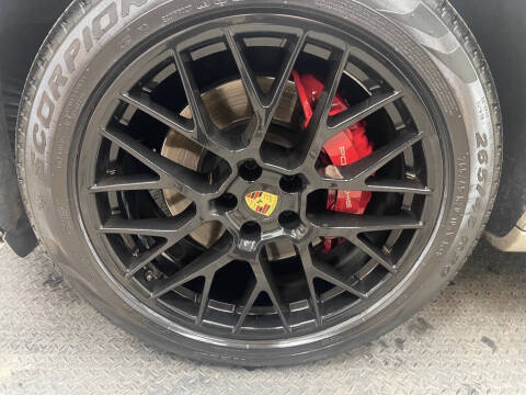 2017 Porsche Macan GTS