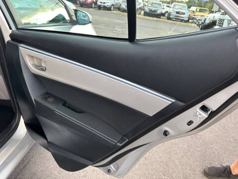 2016 Toyota Corolla LE