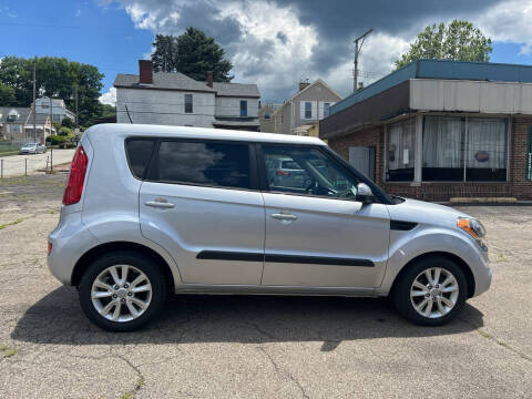2013 Kia Soul +