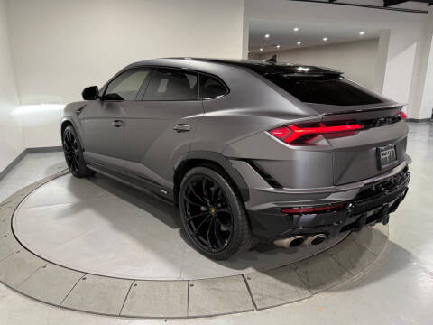 2023 Lamborghini Urus S
