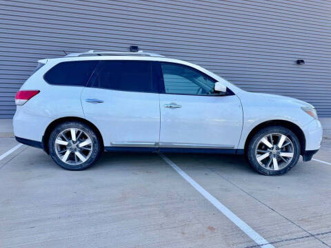 2013 Nissan Pathfinder Platinum