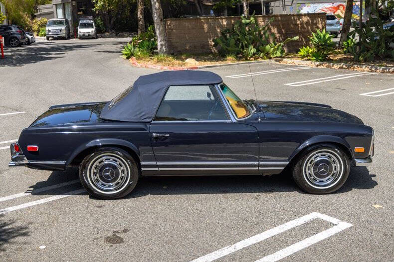 1969 Mercedes-Benz 280-Class