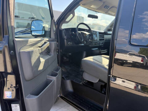 2023 Chevrolet Express LS 3500