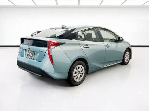 2016 Toyota Prius Two