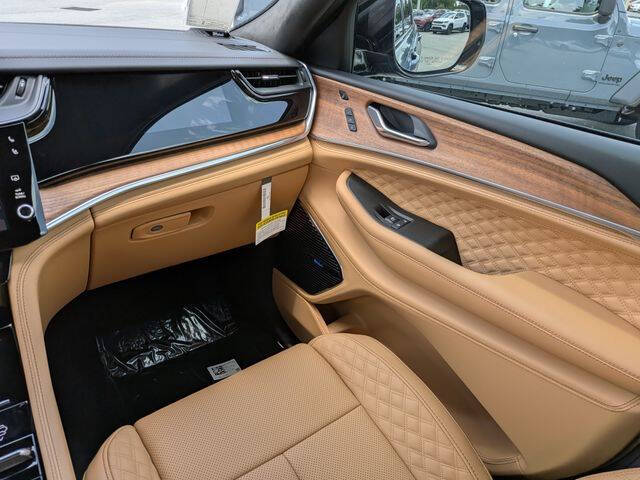 2026 Jeep Grand Cherokee Summit