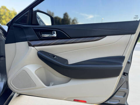 2016 Nissan Maxima Platinum