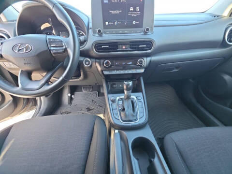 2022 Hyundai Kona SEL