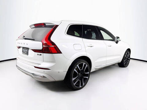 2023 Volvo XC60 B6 Ultimate Bright Theme