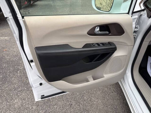 2019 Chrysler Pacifica Touring L Plus