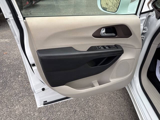 2019 Chrysler Pacifica Touring L Plus