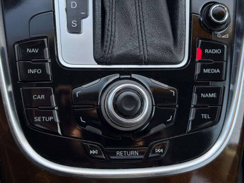 2011 Audi Q5 3.2 quattro Premium Plus