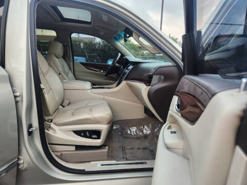 2015 Cadillac Escalade Luxury