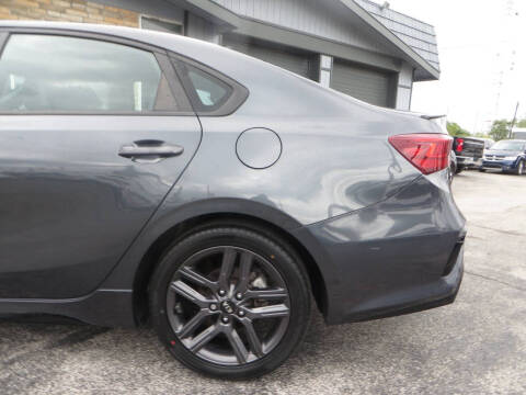 2021 Kia Forte GT Line