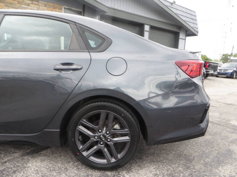 2021 Kia Forte GT Line