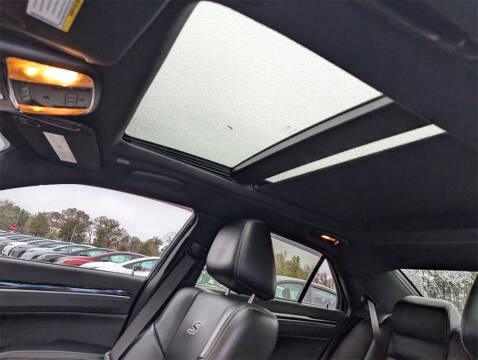 2022 Chrysler 300 S V8