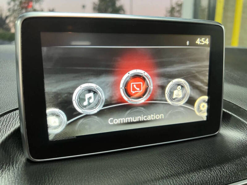 2015 Mazda MAZDA3 s Grand Touring