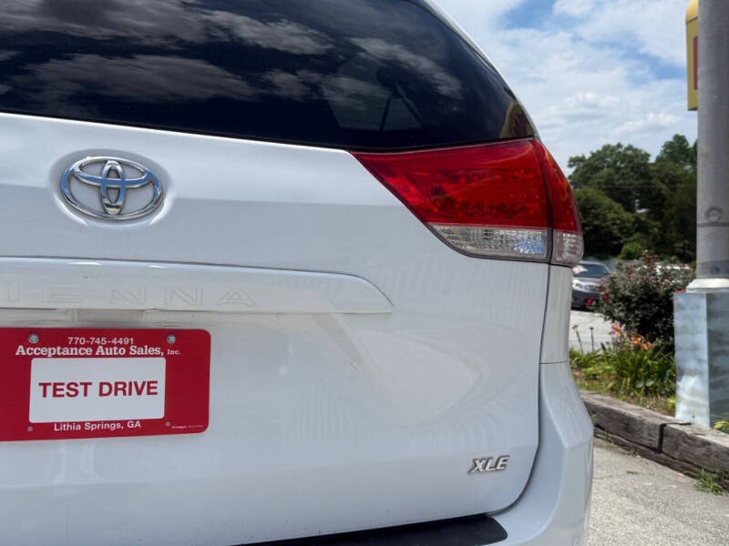2012 Toyota Sienna XLE 8-Passenger
