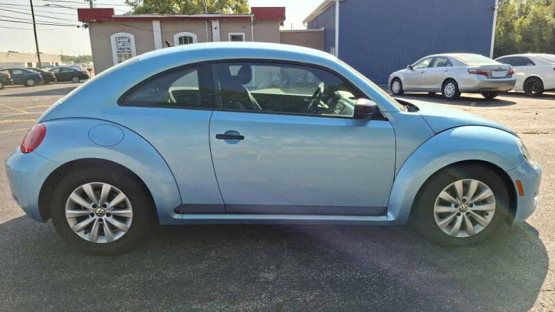 2013 Volkswagen Beetle 2.5L Entry