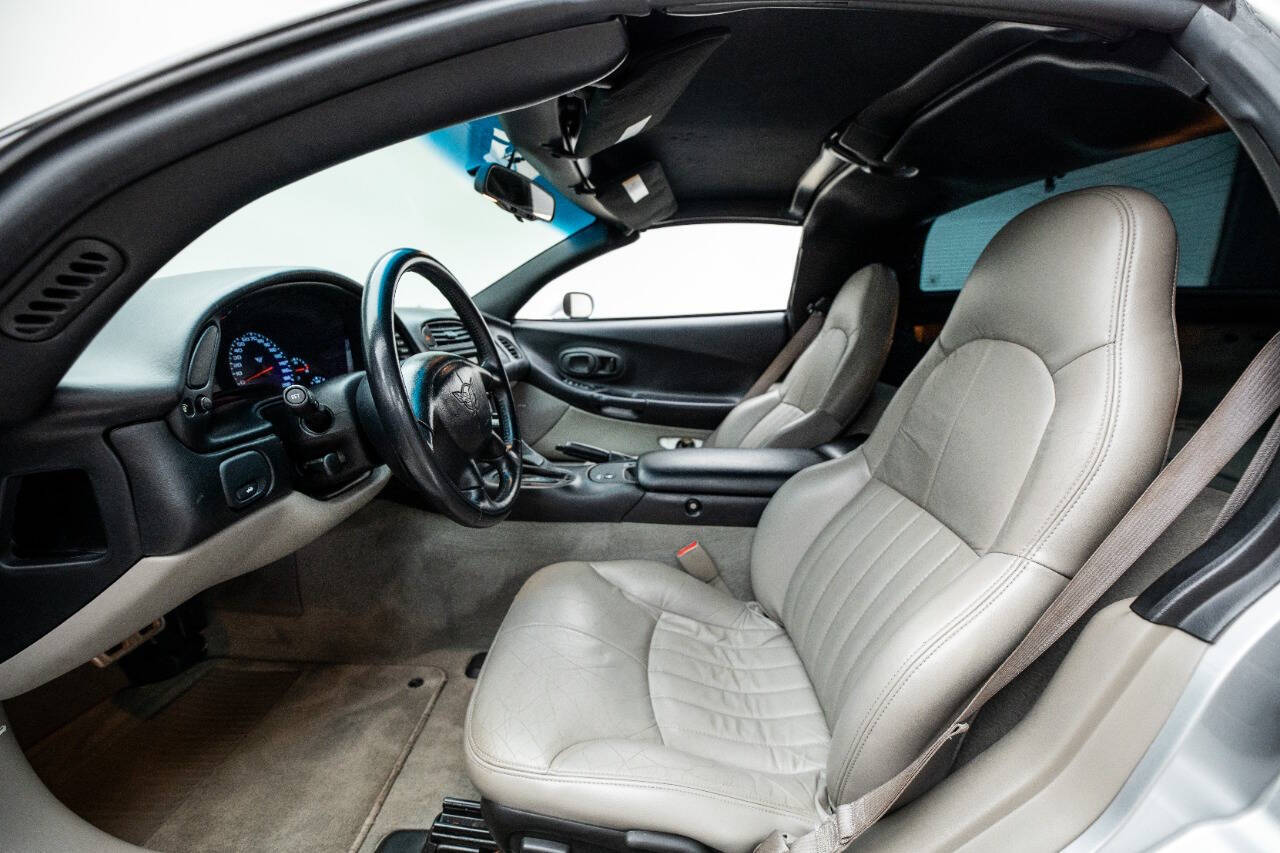 2001 Chevrolet Corvette 76