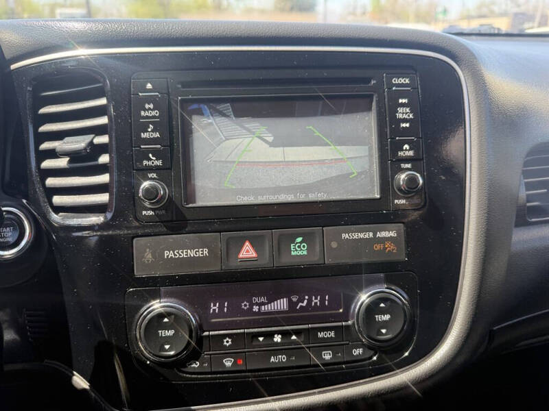 2016 Mitsubishi Outlander SE
