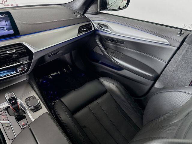 2023 BMW M5
