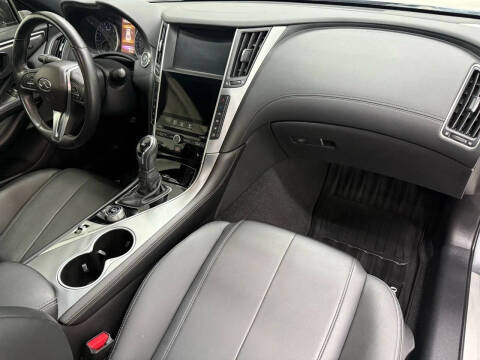 2018 Infiniti Q60 3.0T Luxe