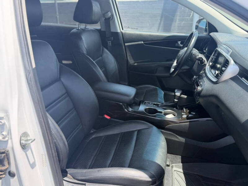 2020 Kia Sorento EX V6