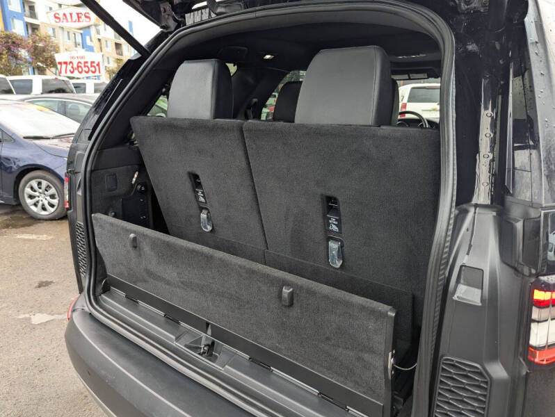 2017 Land Rover Discovery SE