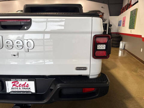 2021 Jeep Gladiator Overland