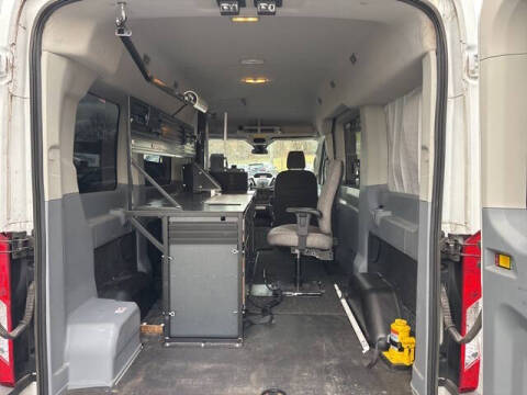 2019 Ford Transit 150 XLT