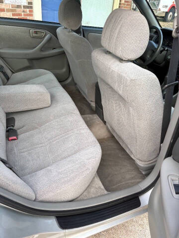 2001 Toyota Camry LE V6