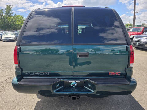 2000 GMC Yukon Denali