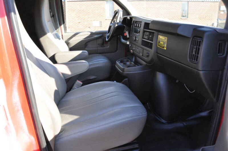 2015 GMC Savana LS 2500