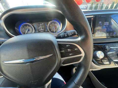 2017 Chrysler Pacifica Touring