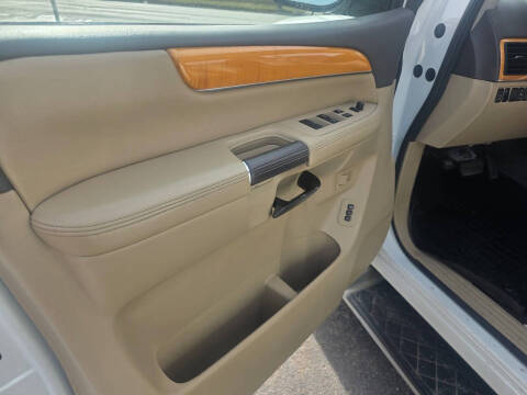 2014 Nissan Armada Platinum