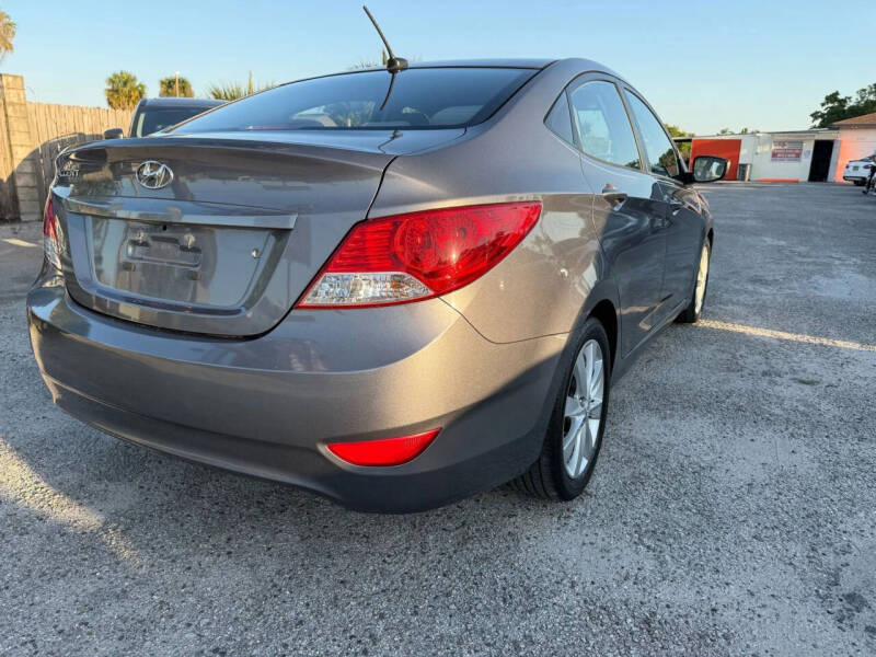 2014 Hyundai Accent GLS