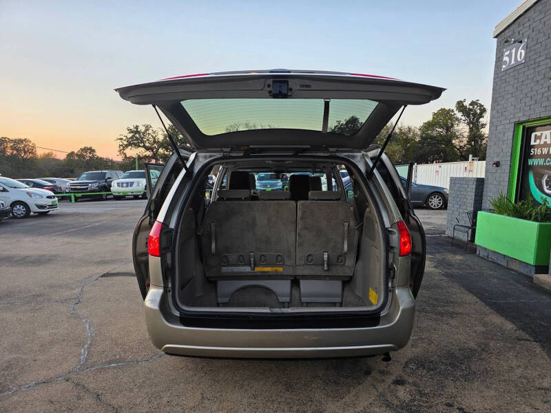 2009 Toyota Sienna LE 7-Passenger