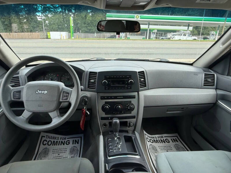 2006 Jeep Grand Cherokee Laredo