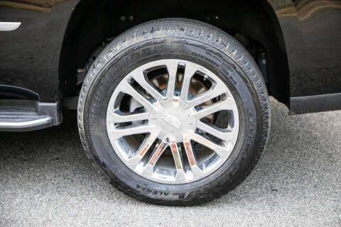 2018 Cadillac Escalade Standard