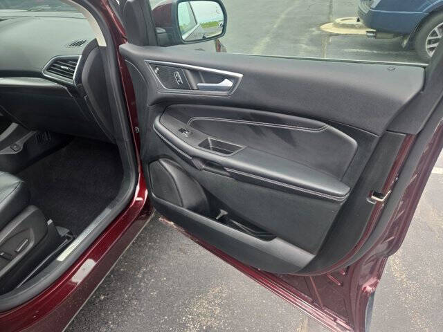 2023 Ford Edge Titanium