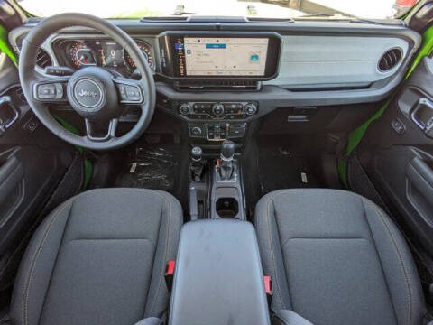 2025 Jeep Gladiator Sport S