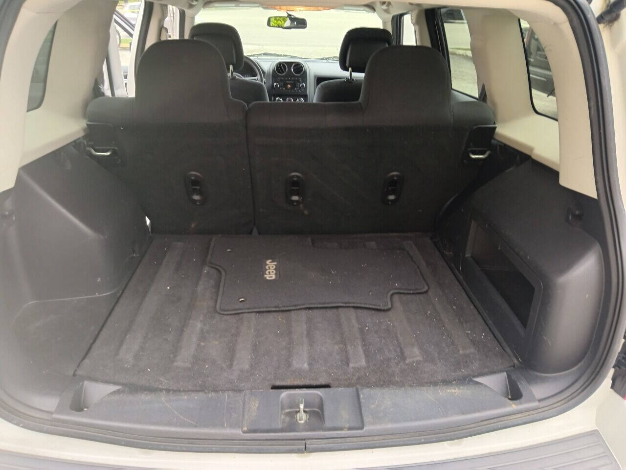 2017 Jeep Patriot SUV / Crossover - $9,950