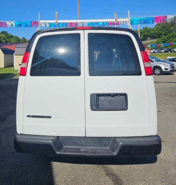 2017 Chevrolet Express 2500