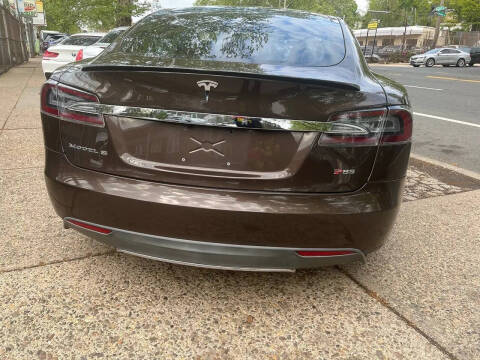 2014 Tesla Model S 85