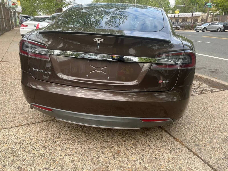 2014 Tesla Model S 85