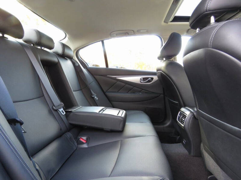 2022 Infiniti Q50 Luxe