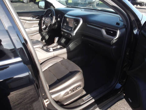 2017 GMC Acadia SLT-1