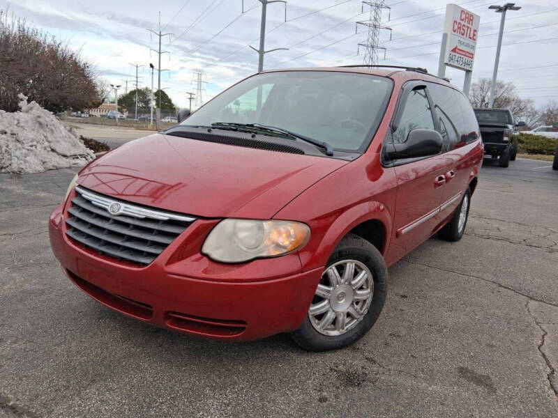 2007 Chrysler Town & Country Touring's photo