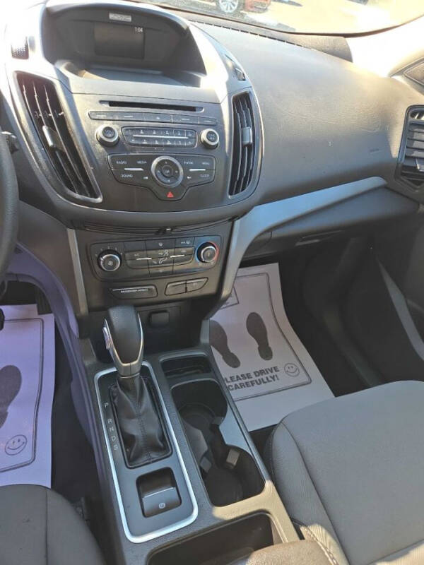 2017 Ford Escape S